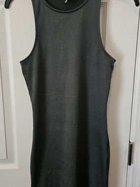 Divided Ribbed Midi Dress in Dark Green